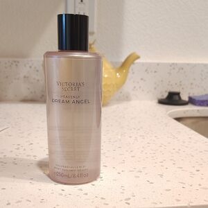 Brand New Victoria's Secret Dream Angel Mist - Soft Pink